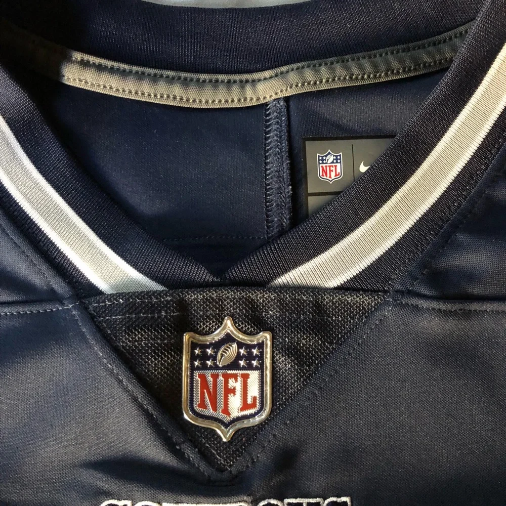 NWT Official NFL Dallas Cowboys Jersey (Dak Prescott) Size S - Picture 4 of 6